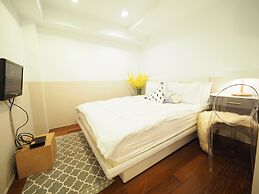 SOGO Dept. Zhongxiao Fuxing MRT