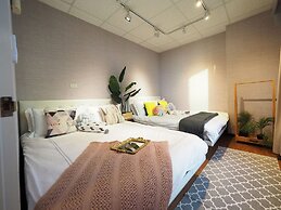 SOGO Dept. Zhongxiao Fuxing MRT