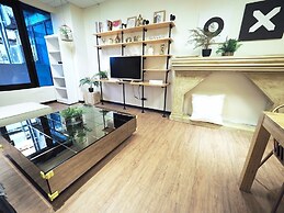 SOGO Dept. Zhongxiao Fuxing MRT