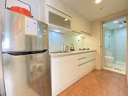 SOGO Dept. Zhongxiao Fuxing MRT