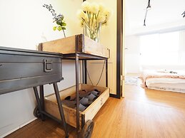 SOGO Dept. Zhongxiao Fuxing MRT