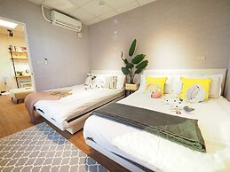 SOGO Dept. Zhongxiao Fuxing MRT