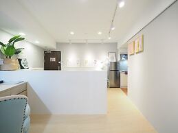 SOGO Dept. Zhongxiao Fuxing MRT