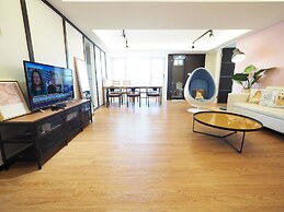 SOGO Dept. Zhongxiao Fuxing MRT