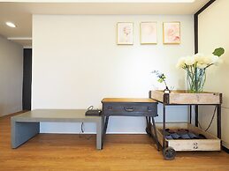 SOGO Dept. Zhongxiao Fuxing MRT