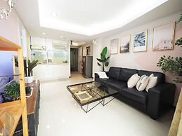 SOGO Dept. Zhongxiao Fuxing MRT