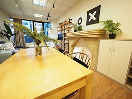 SOGO Dept. Zhongxiao Fuxing MRT