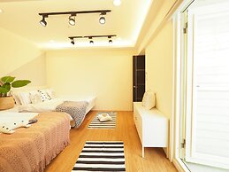 SOGO Dept. Zhongxiao Fuxing MRT