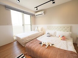 SOGO Dept. Zhongxiao Fuxing MRT