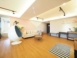 SOGO Dept. Zhongxiao Fuxing MRT