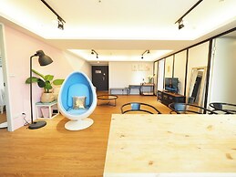 SOGO Dept. Zhongxiao Fuxing MRT