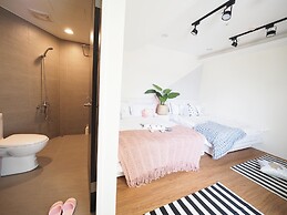 SOGO Dept. Zhongxiao Fuxing MRT