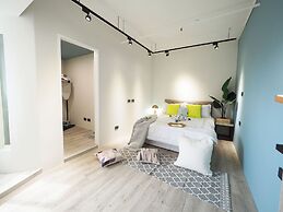 SOGO Dept. Zhongxiao Fuxing MRT