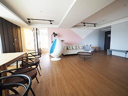 SOGO Dept. Zhongxiao Fuxing MRT