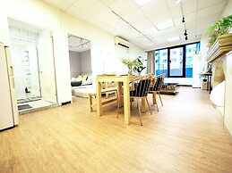 SOGO Dept. Zhongxiao Fuxing MRT