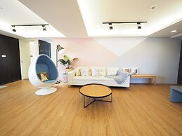 SOGO Dept. Zhongxiao Fuxing MRT