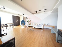 SOGO Dept. Zhongxiao Fuxing MRT