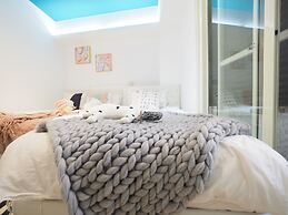 SOGO Dept. Zhongxiao Fuxing MRT