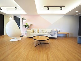 SOGO Dept. Zhongxiao Fuxing MRT