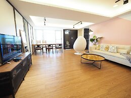 SOGO Dept. Zhongxiao Fuxing MRT