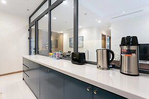 Bayhomes Central Park Serviced Apartment