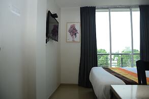 Elita Rooms