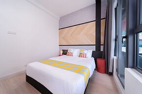 OYO Home 89396 Indescribable 3br Arte Plus