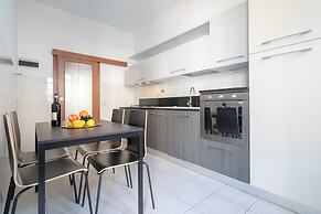 Novoli 4 Bedrooms by Mmega