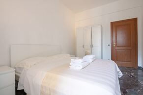 Novoli 4 Bedrooms by Mmega