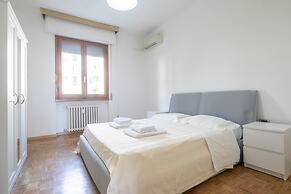 Novoli 4 Bedrooms by Mmega