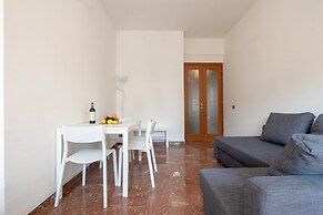 Novoli 4 Bedrooms by Mmega