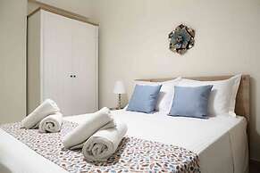 Best House Anakreontos