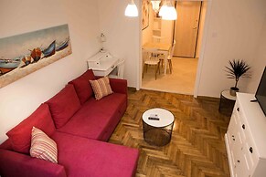 Best House Kolxidos Ampelokipoi Metro