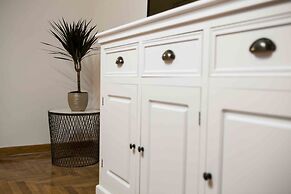 Best House Kolxidos Ampelokipoi Metro