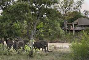 Tanda Tula Safari Camp