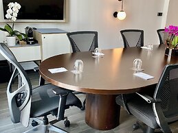 Kimpton Hotel Palomar South Beach by IHG