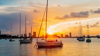 Kimpton Hotel Palomar South Beach by IHG