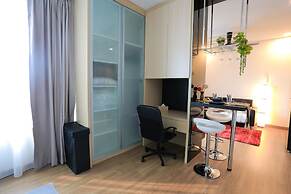 MLH Deluxe Studio Suites @ Landmark Residence