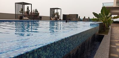 MLH Deluxe Studio Suites @ Landmark Residence