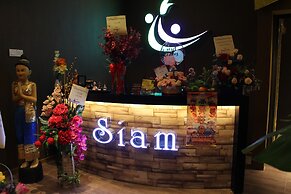 MLH Deluxe Studio Suites @ Landmark Residence