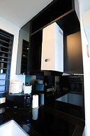 MLH Deluxe Studio Suites @ Landmark Residence