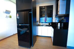 MLH Deluxe Studio Suites @ Landmark Residence