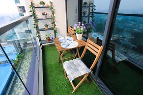 MLH Deluxe Studio Suites @ Landmark Residence