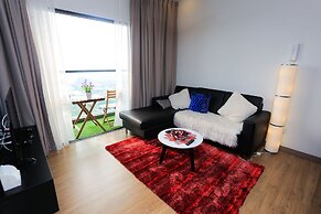 MLH Deluxe Studio Suites @ Landmark Residence