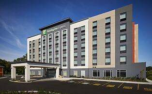 Holiday Inn Express Sarnia - Point Edward by IHG