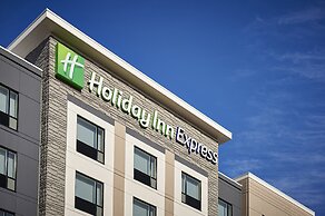Holiday Inn Express Sarnia - Point Edward by IHG