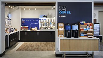 Holiday Inn Express Sarnia - Point Edward by IHG