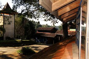 Hotel Pousada Colina de Pedra