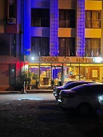 Ozgur Hotel