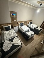 Ozgur Hotel
